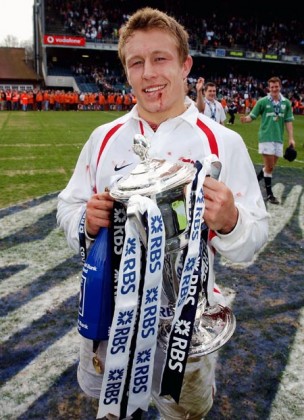 Jonny Wilkinson with the 2003 Six Nations Trophy