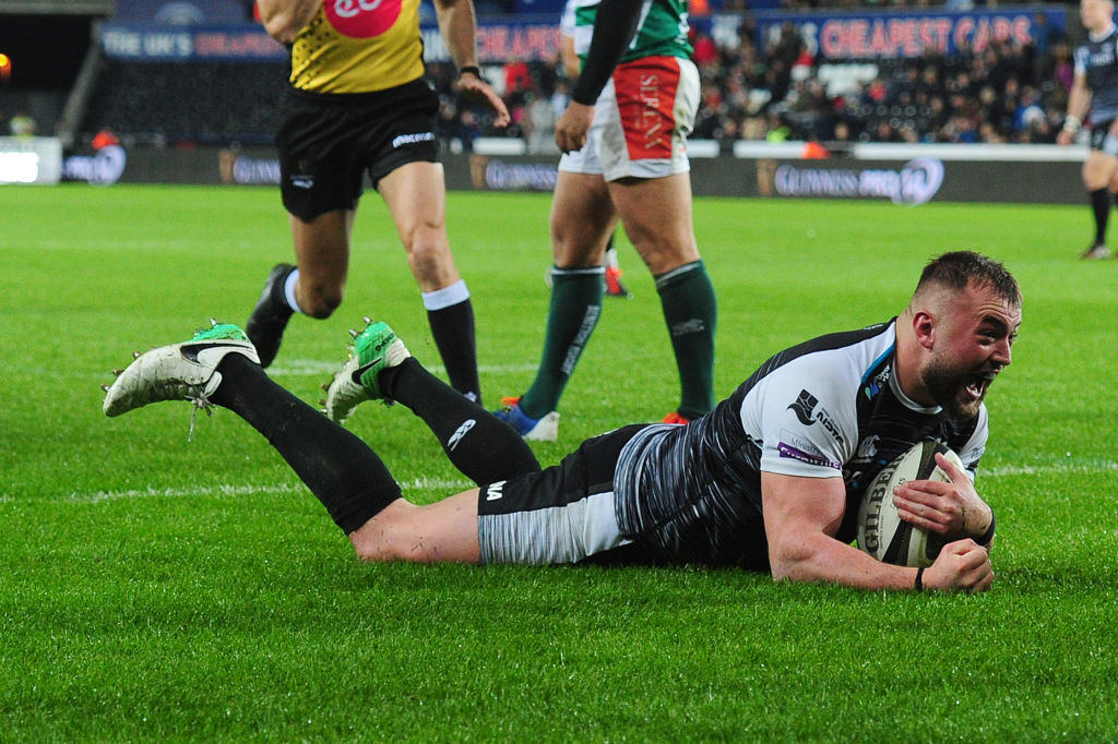 Ospreys hooker Sam Parry