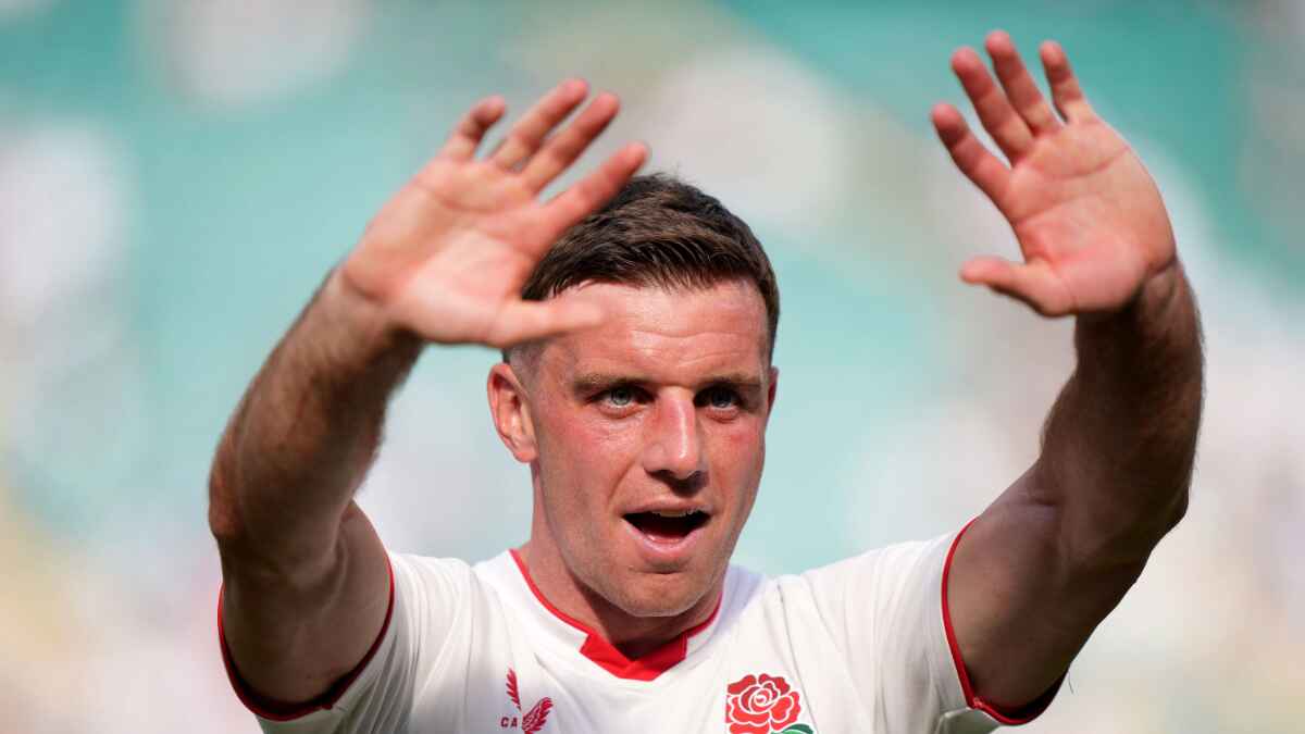 George Ford has been restored at fly-half for England's clash with New Zealand