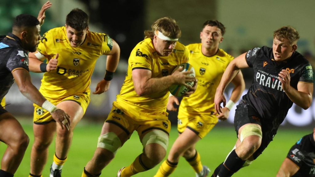 Aaron Wainwright on the attack for the Dragons