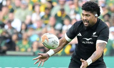 New Zealand No.8 Ardie Savea on the ball