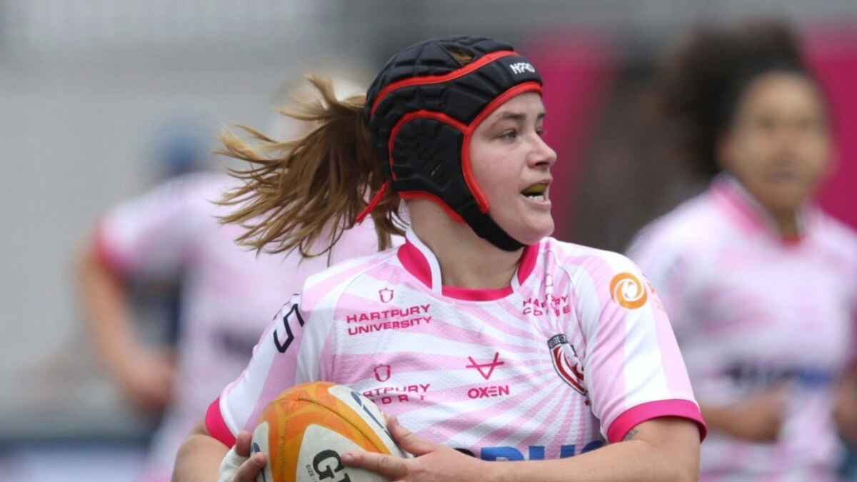 Flanker Bethan Lewis of Gloucester-Hartpury