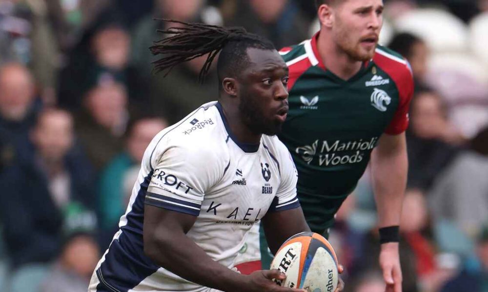 Bristol Bears wing Gabriel Ibitoye