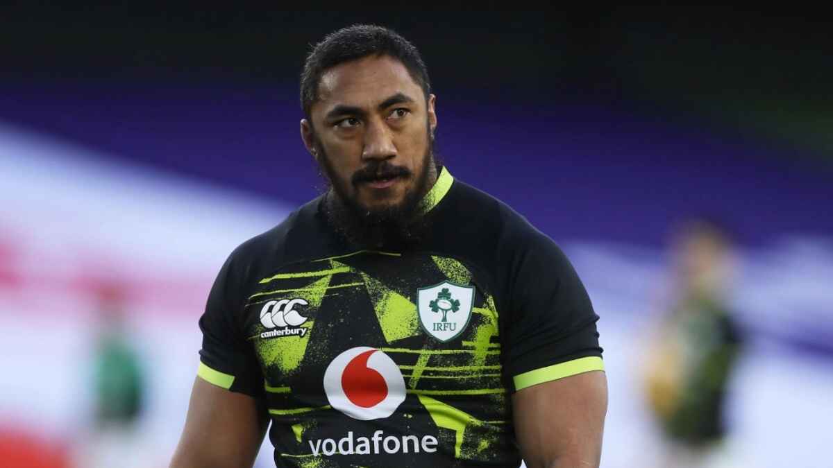 Bundee Aki of Ireland warms up prior to the Autumn Nations Cup match between Ireland and Scotland at Aviva Stadium in 2020