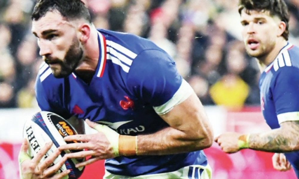 Racing away: Charles Ollivon