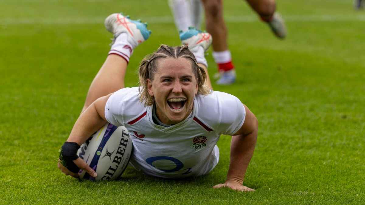Claudia Moloney-MacDonald scores for England