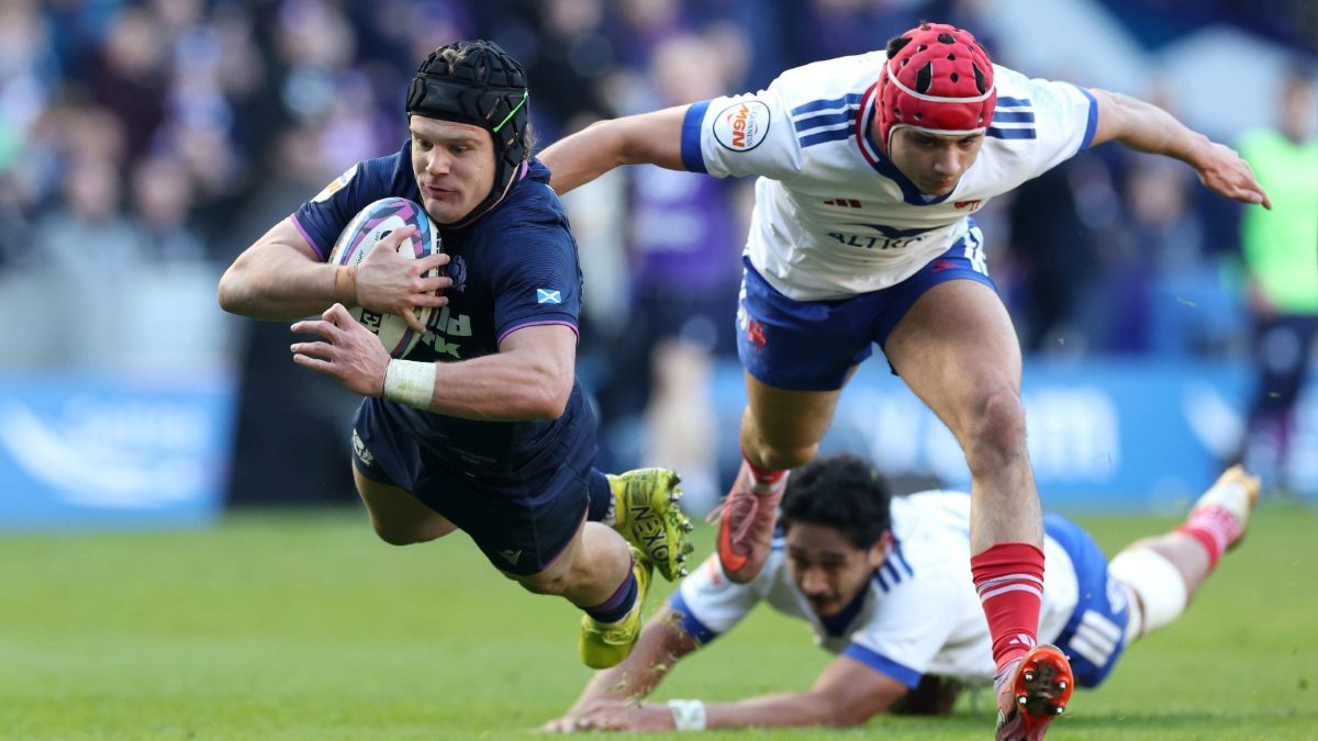 Darcy Graham going over to score for Scotland