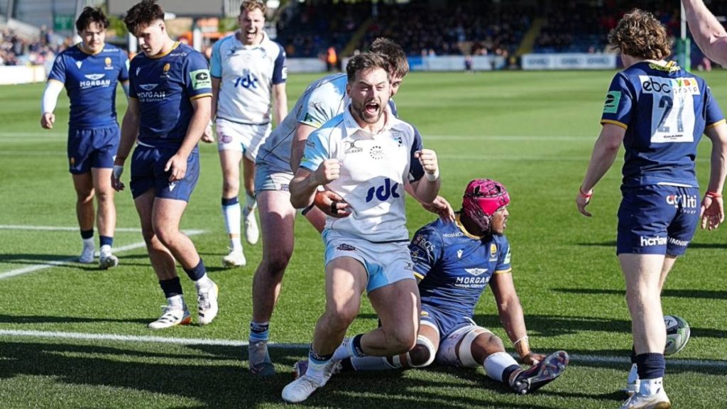 Dean Adamson Rugby Worcester Warriors 14-28 Bedford Blues: Mike Rayerβs men stun Warriors ...
