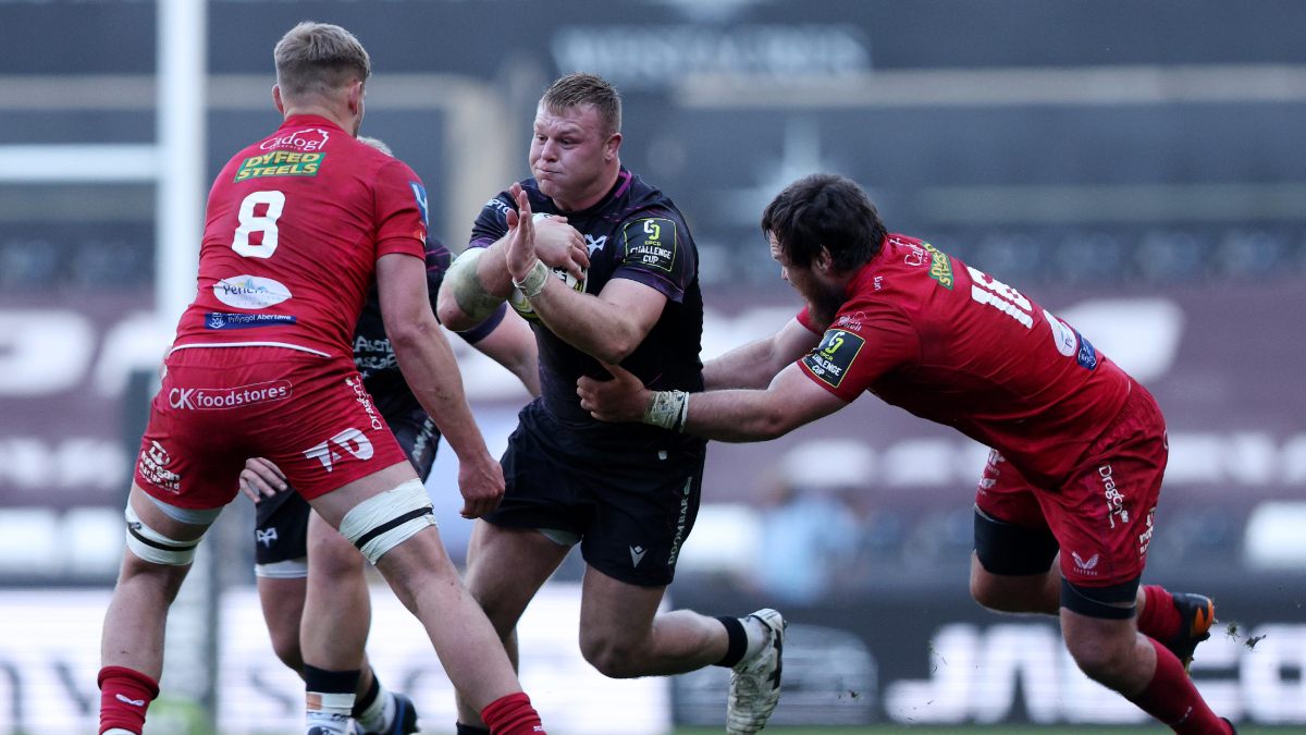Ospreys hooker Dewi Lake