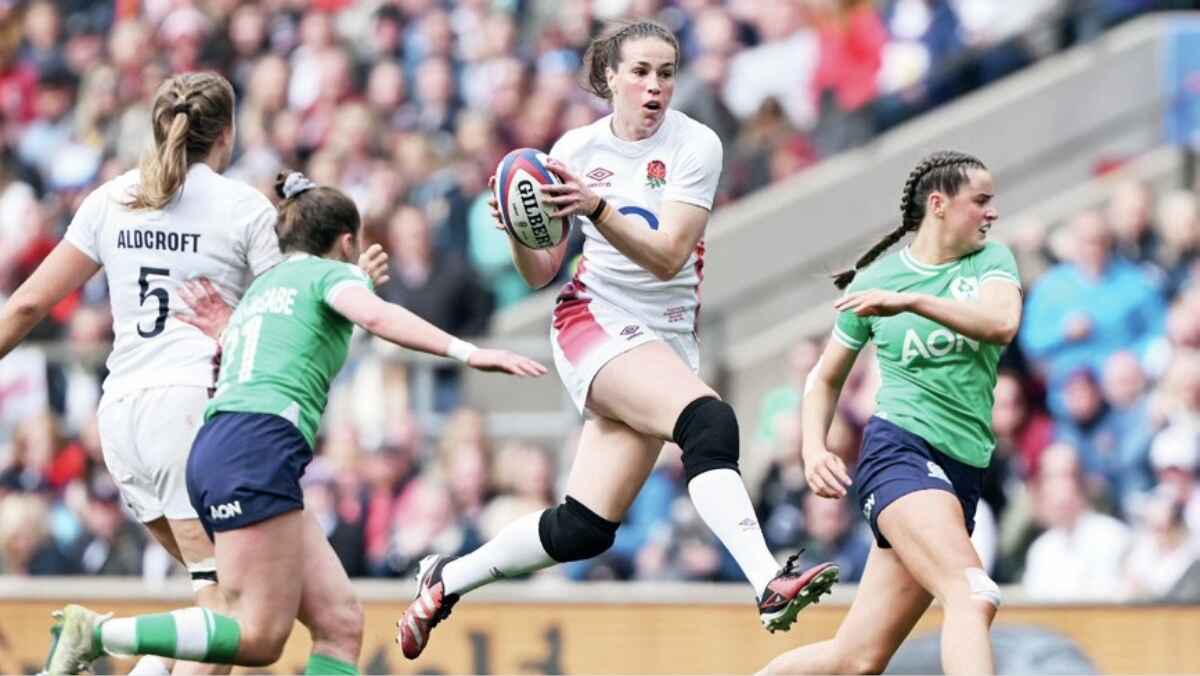 Emily Scarratt in England action
