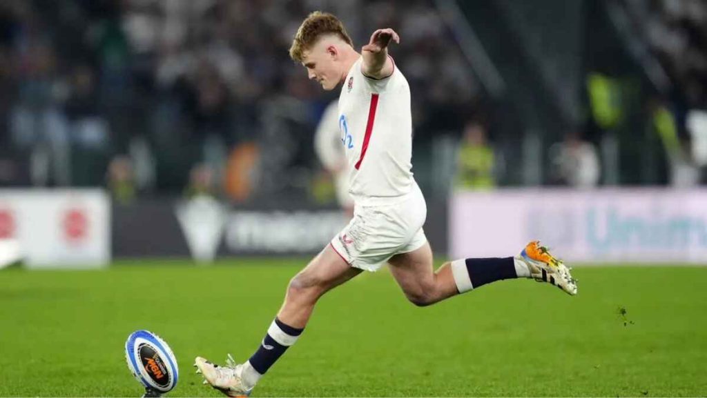 Fin Smith has re-established himself as England's first choice fly-half