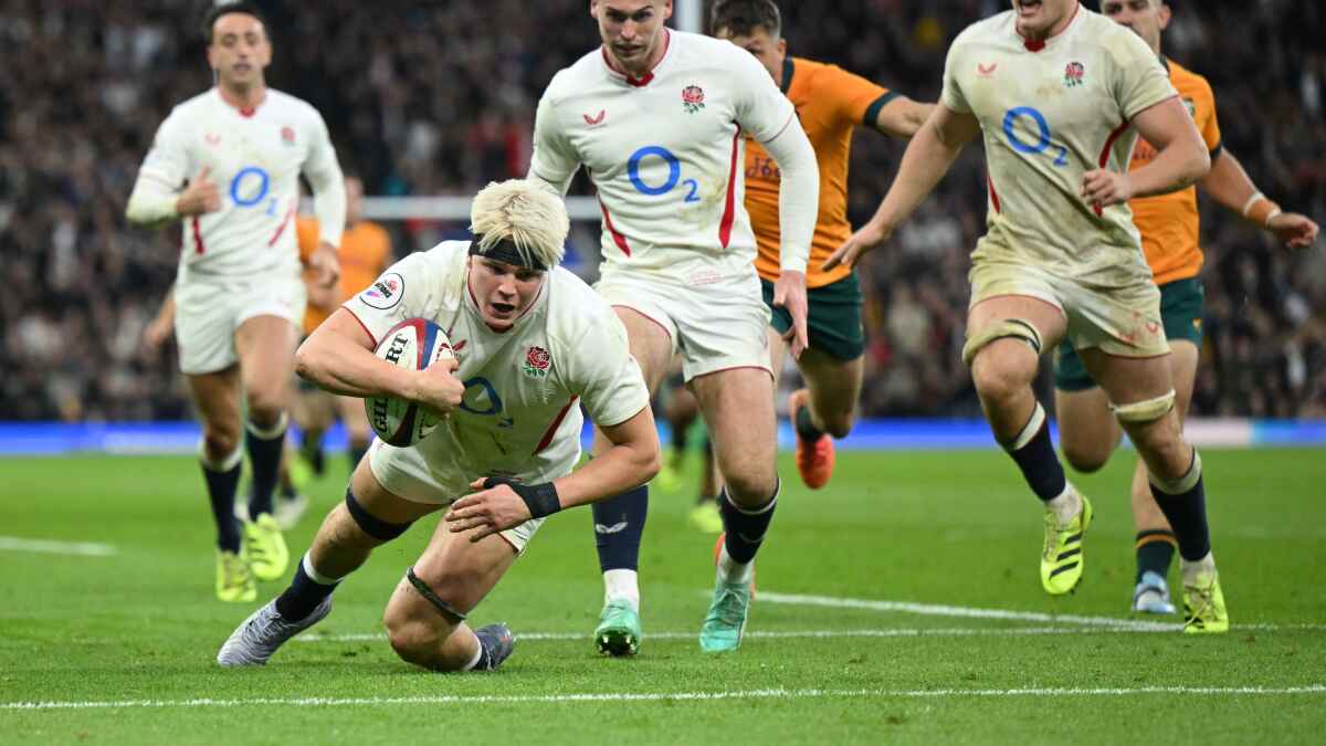 Henry Pollock scores England’s second try against Australia