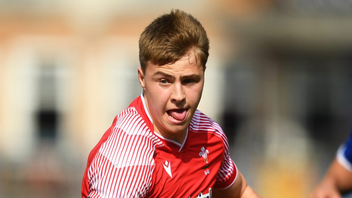 Jacob Beetham in Welsh colours