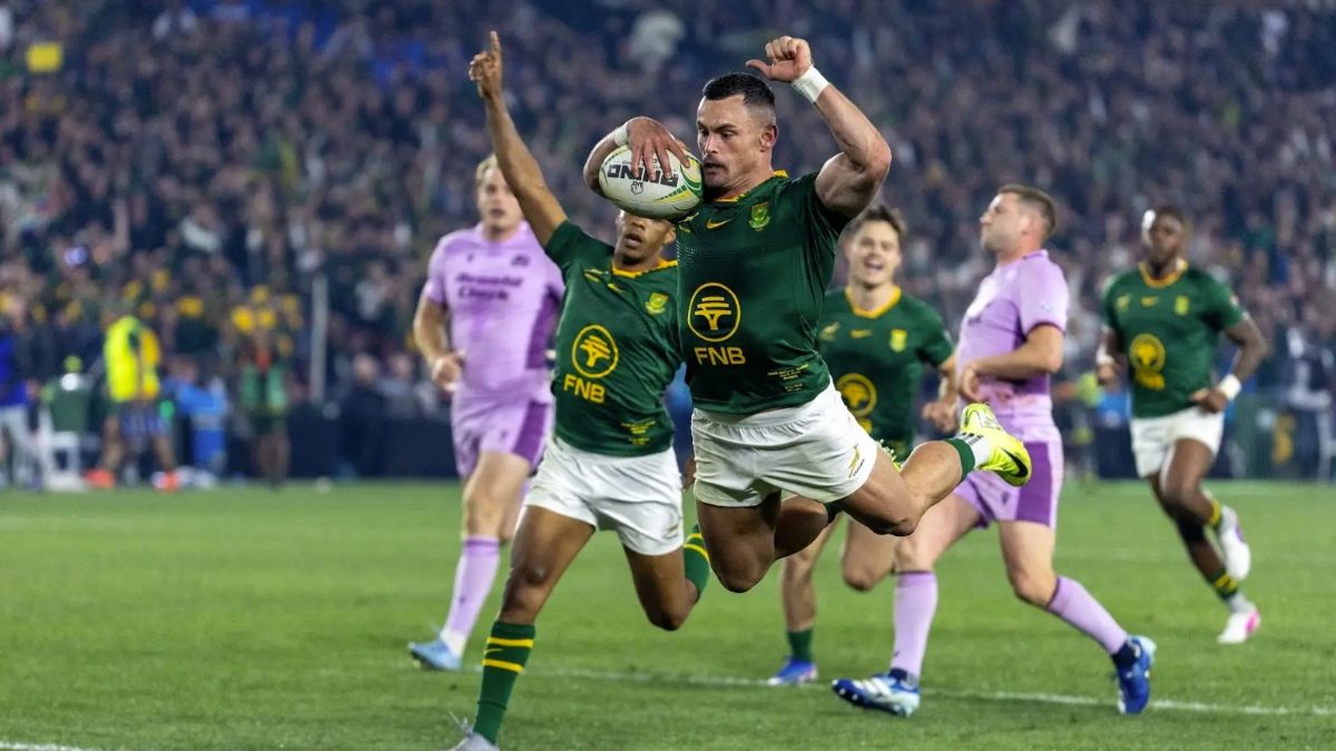 Jesse Kriel dives over to score South Africa’s final try