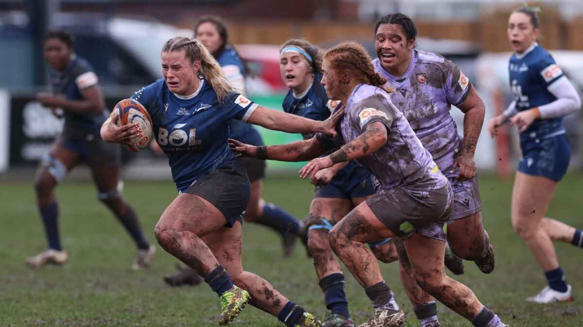 Katie Childs on the attack for Sale Sharks