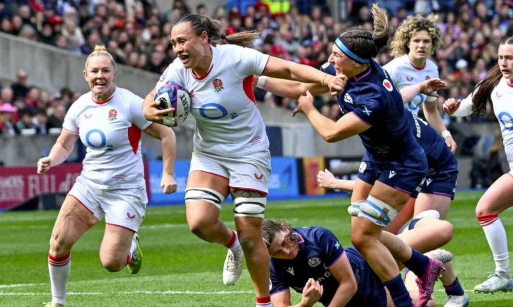 England No.8 Maddie Feaunati played a starring role