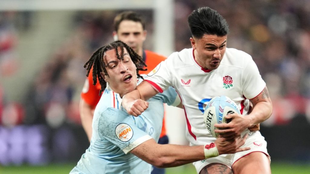 Marcus Smith was a try-scorer in England's narrow defeat by France in the Six Nations