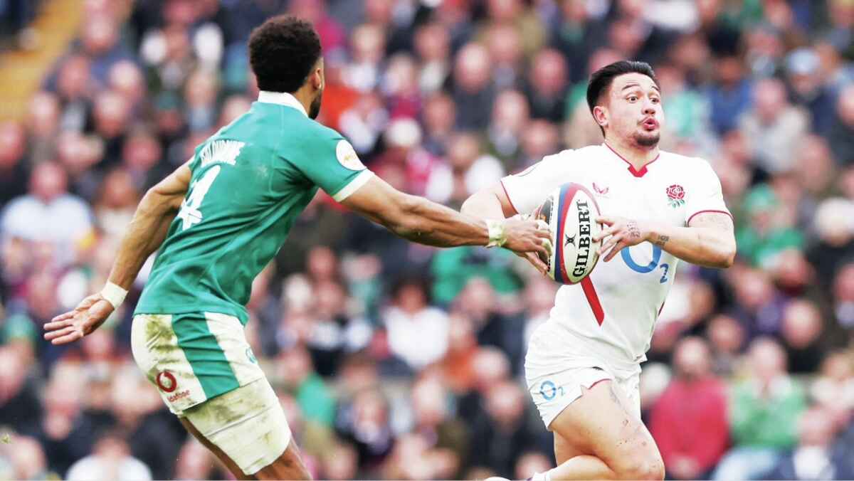 Marcus Smith replaced Freddie Steward late in the first half for England