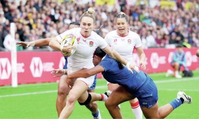 England’s Meg Jones scores against Samoa