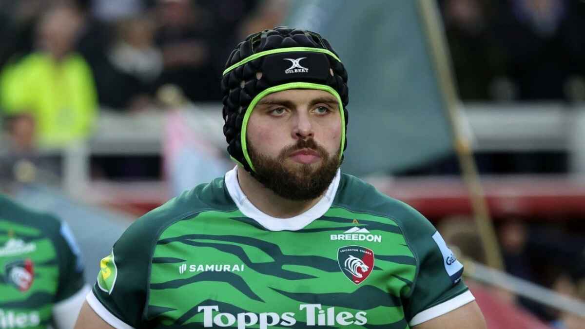 Nicky Smith in action for Leicester Tigers