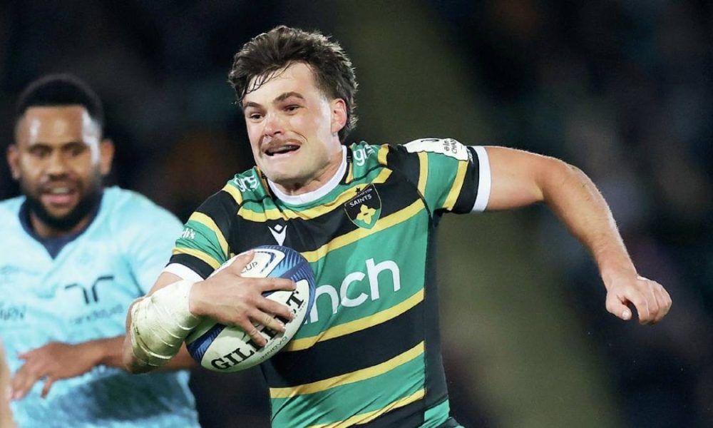 George Furbank breaks through to score the fifth try for Northampton Saints