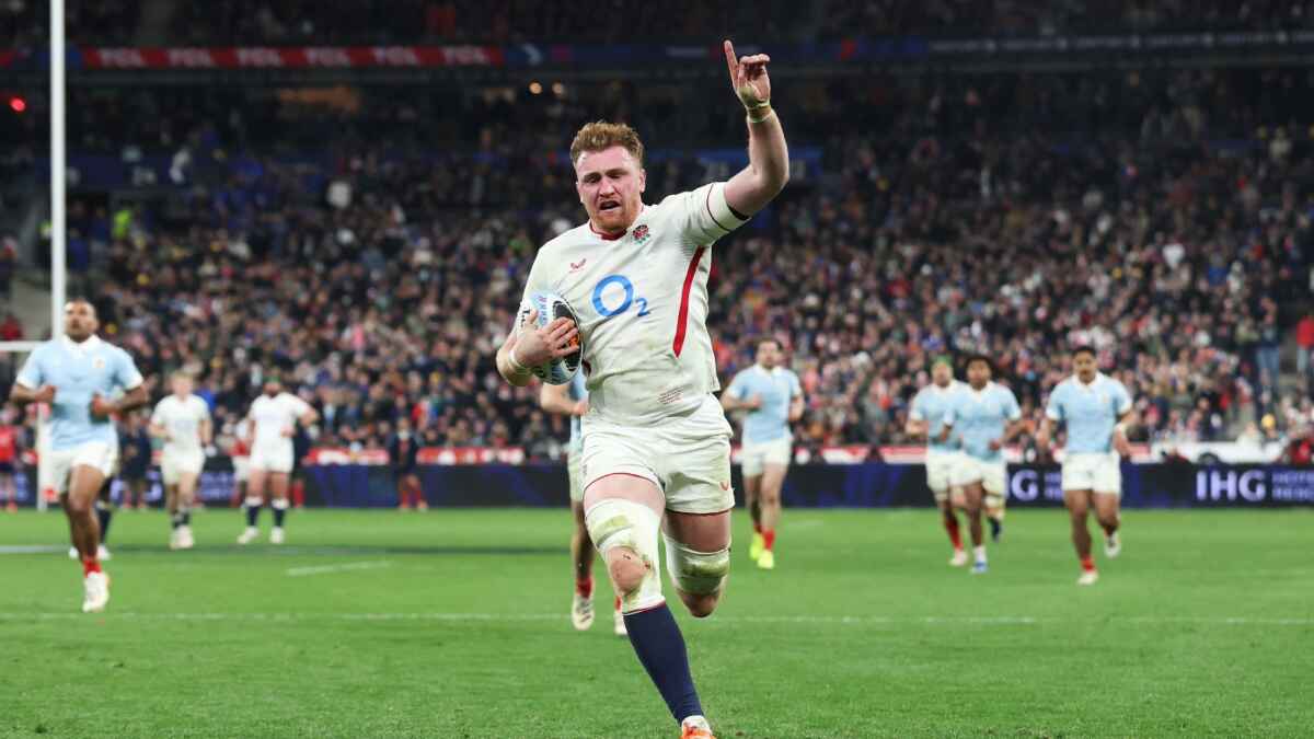 Ollie Chessum scoring for England against France last weekend