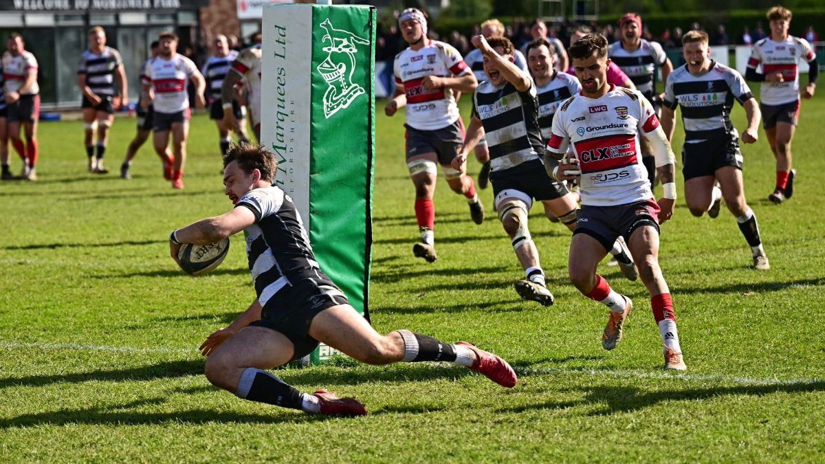 Rob Aikman scores under the posts for Luctonians