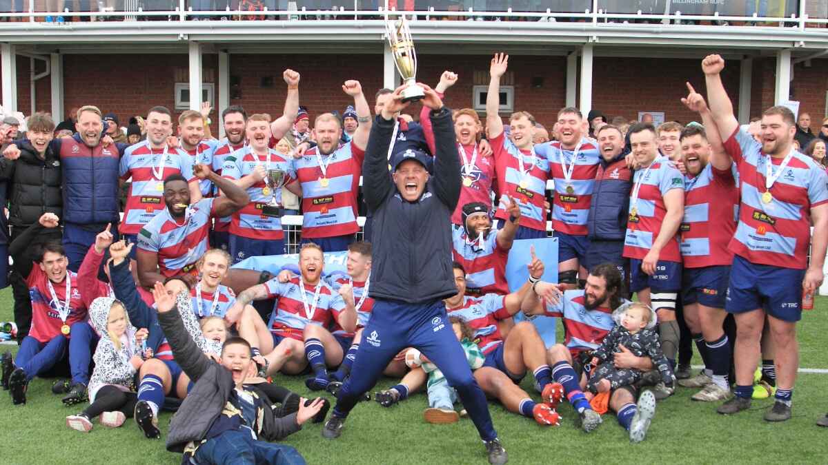 Harvey Biljon with his Rotherham Titans.