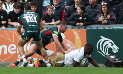 Rotimi Segun scoring for Saracens against Leicester Tigers