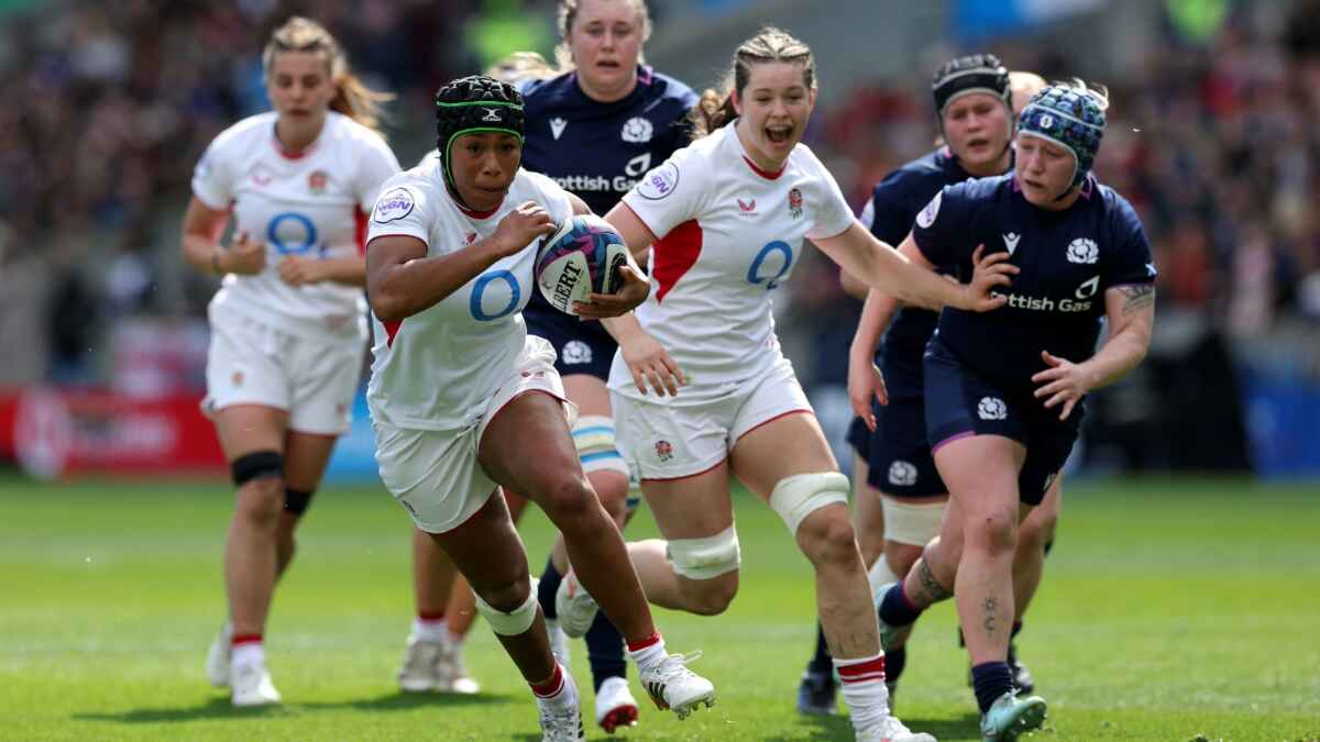 Sadia Kabeya breaks through to score for England