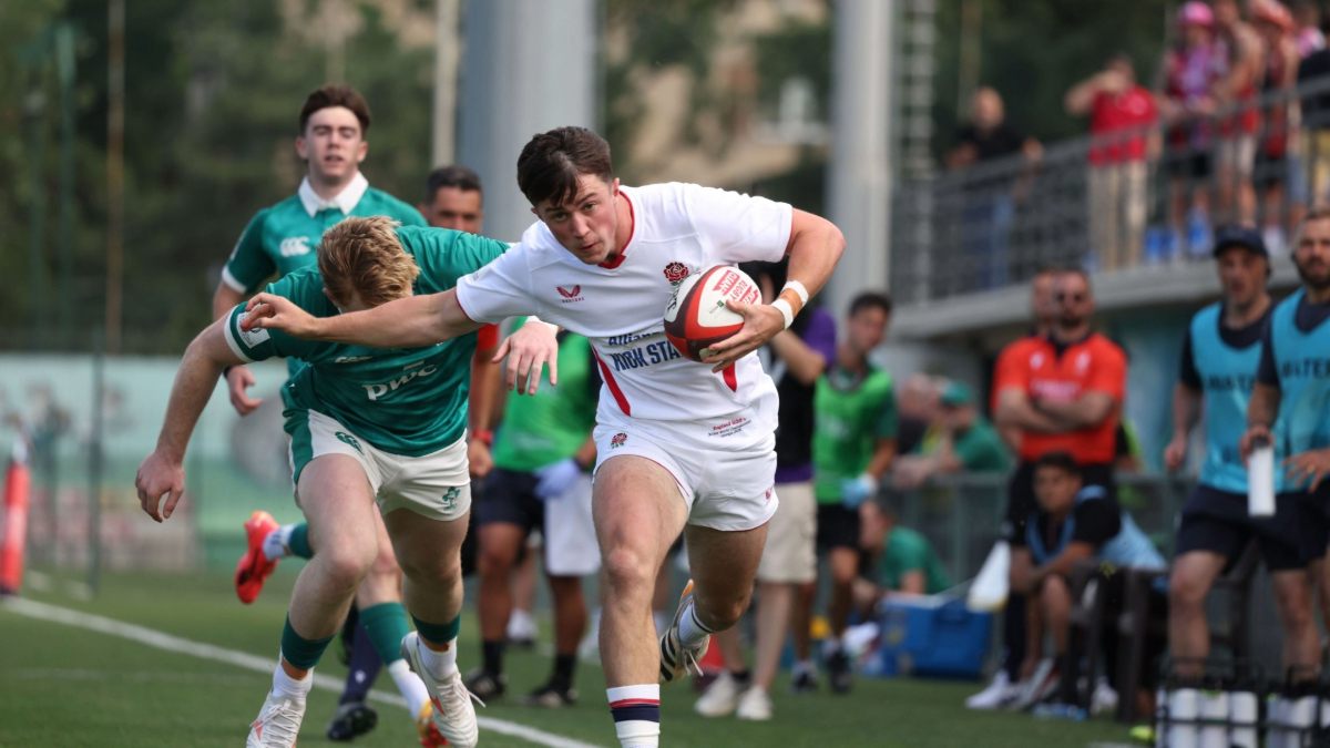 England wing Sam Winters on the attack