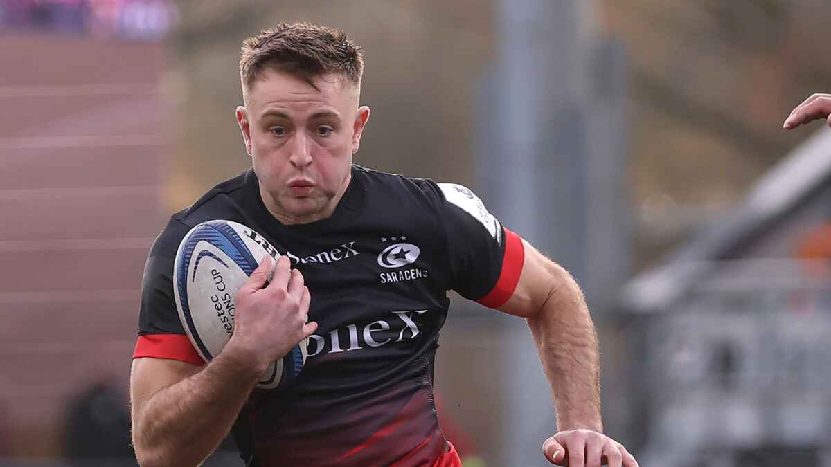 Saracens fly-half Fergus Burke