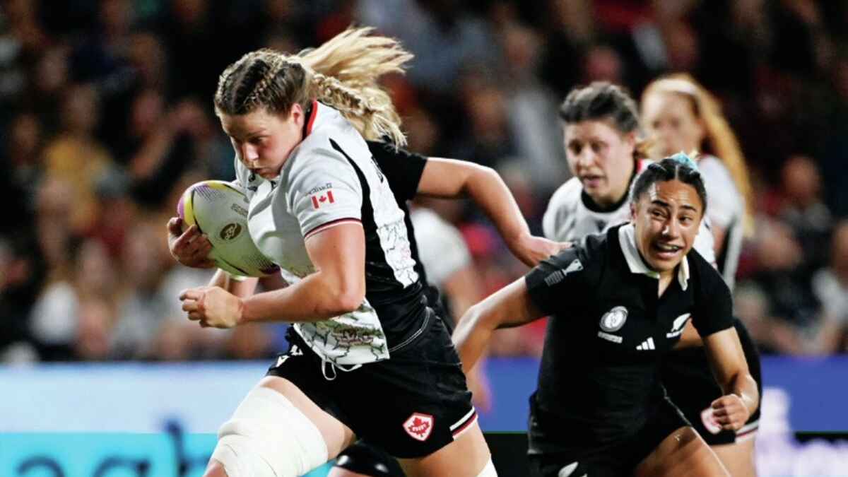 Sophie de Goede breaks clear to score for Canada