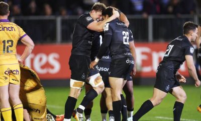 Bath’s Ted Hill celebrates scoring Bath’s decisive try with Santi Carreras