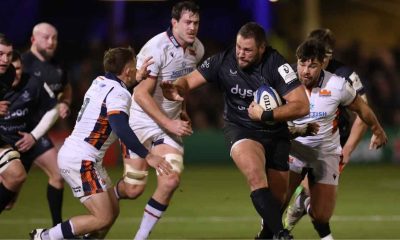 Bath prop Thomas du Toit on the attack