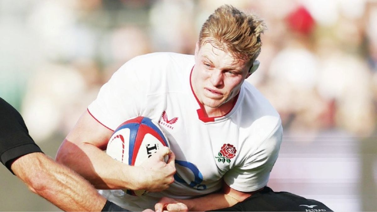 Tom Pearson playing against All Blacks XV for England A