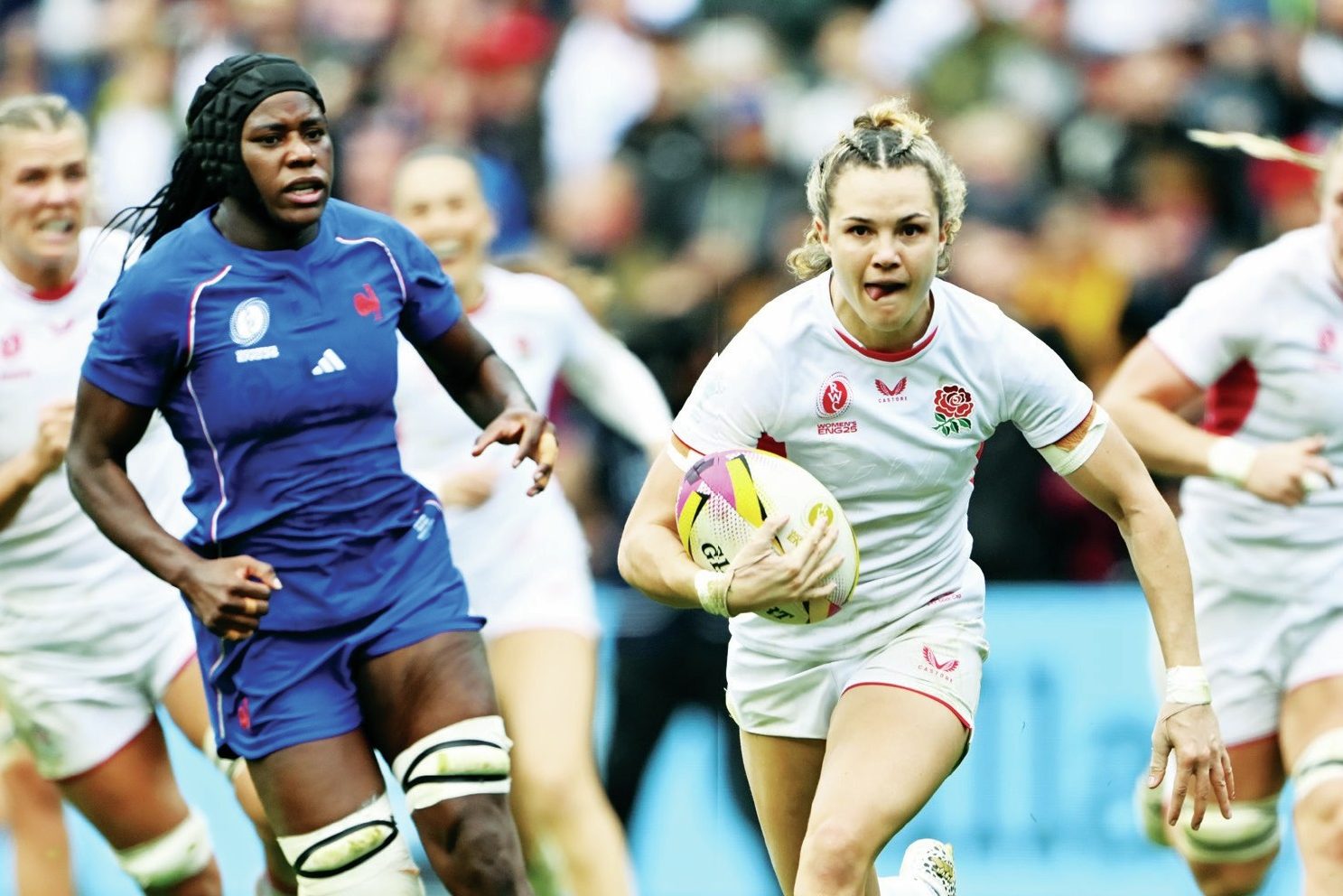 Ellie Kildunne breaks through to score England’s fourth try