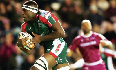 Emeka Ilione breaks clear to score Leicester Tigers’ fourth try