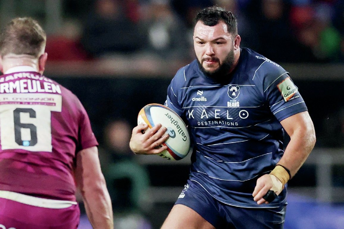 Ellis Genge on the charge for Bristol Bears
