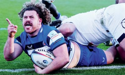 Alfie Barbeary slides over for Bath’s second try