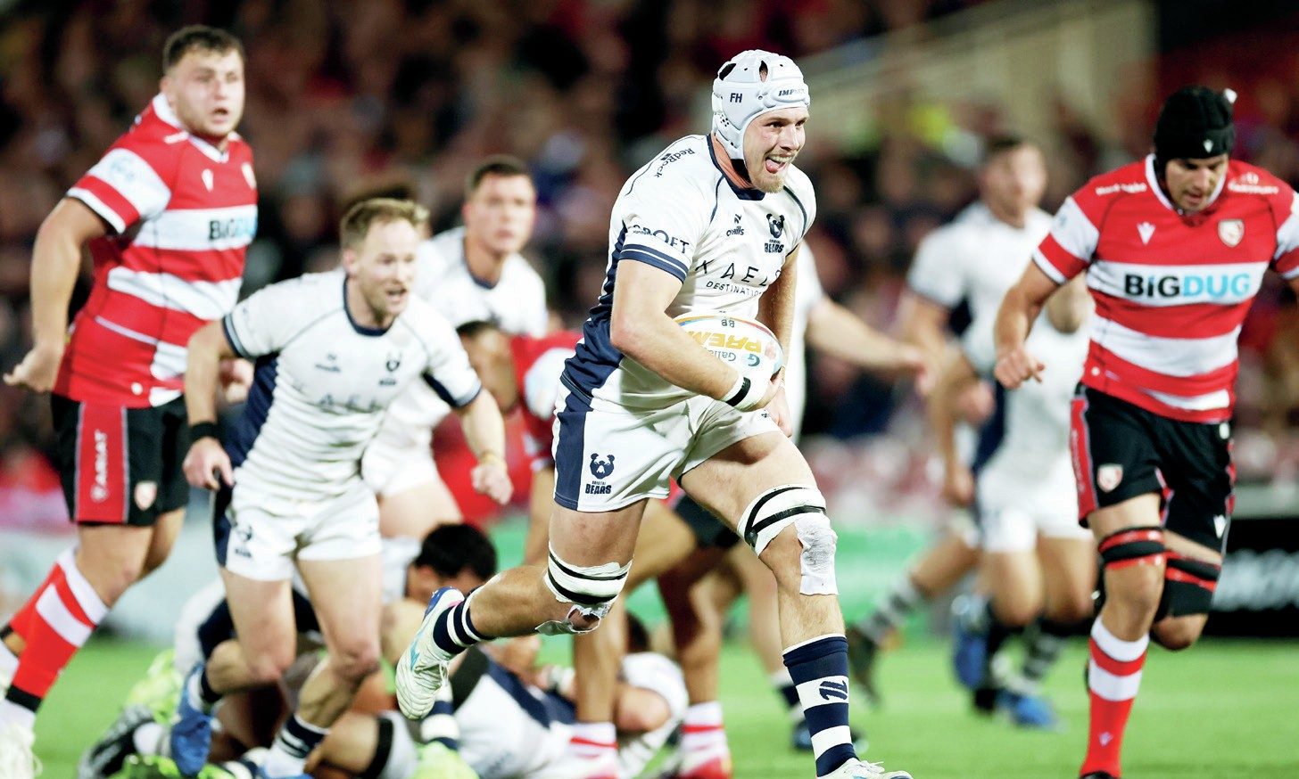 Bristol Bears back rower Fitz Harding