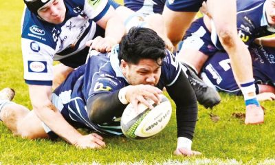 Fred Tuilagi scores for Bedford Blues