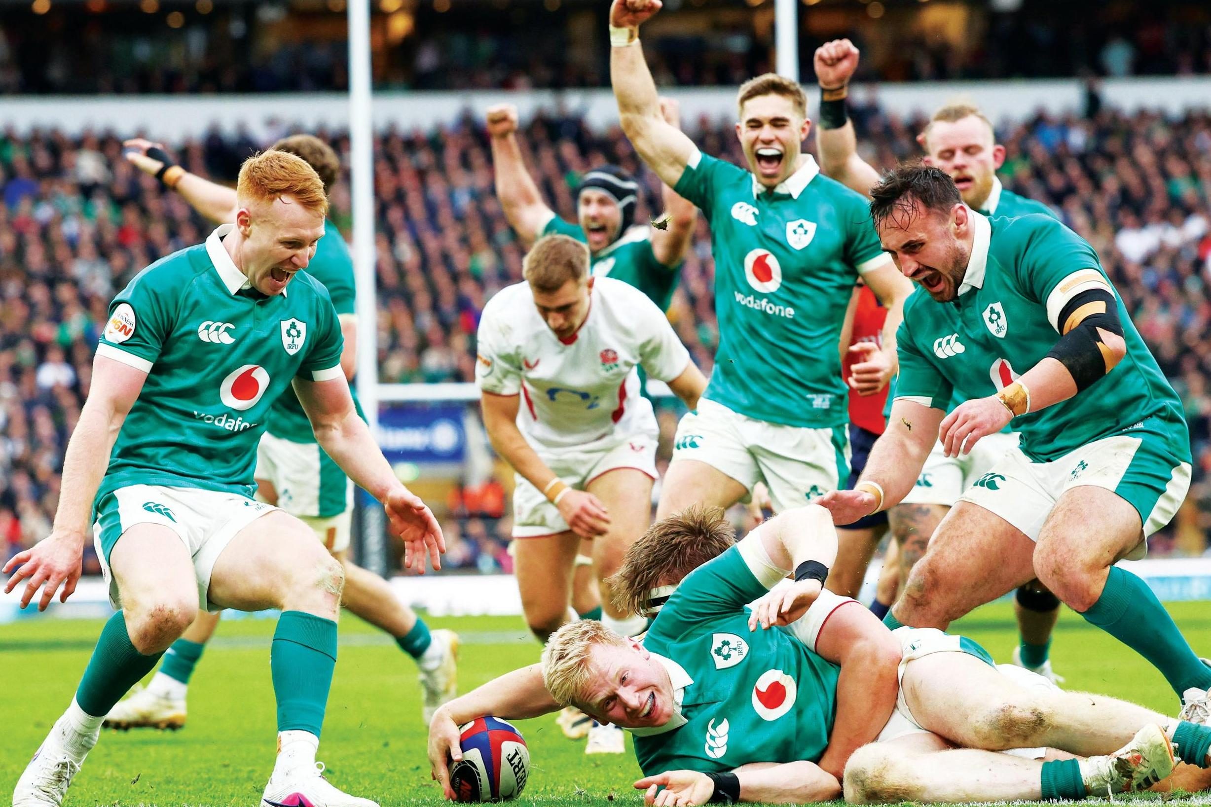 Ireland celebrate Jamie Osborne’s try
