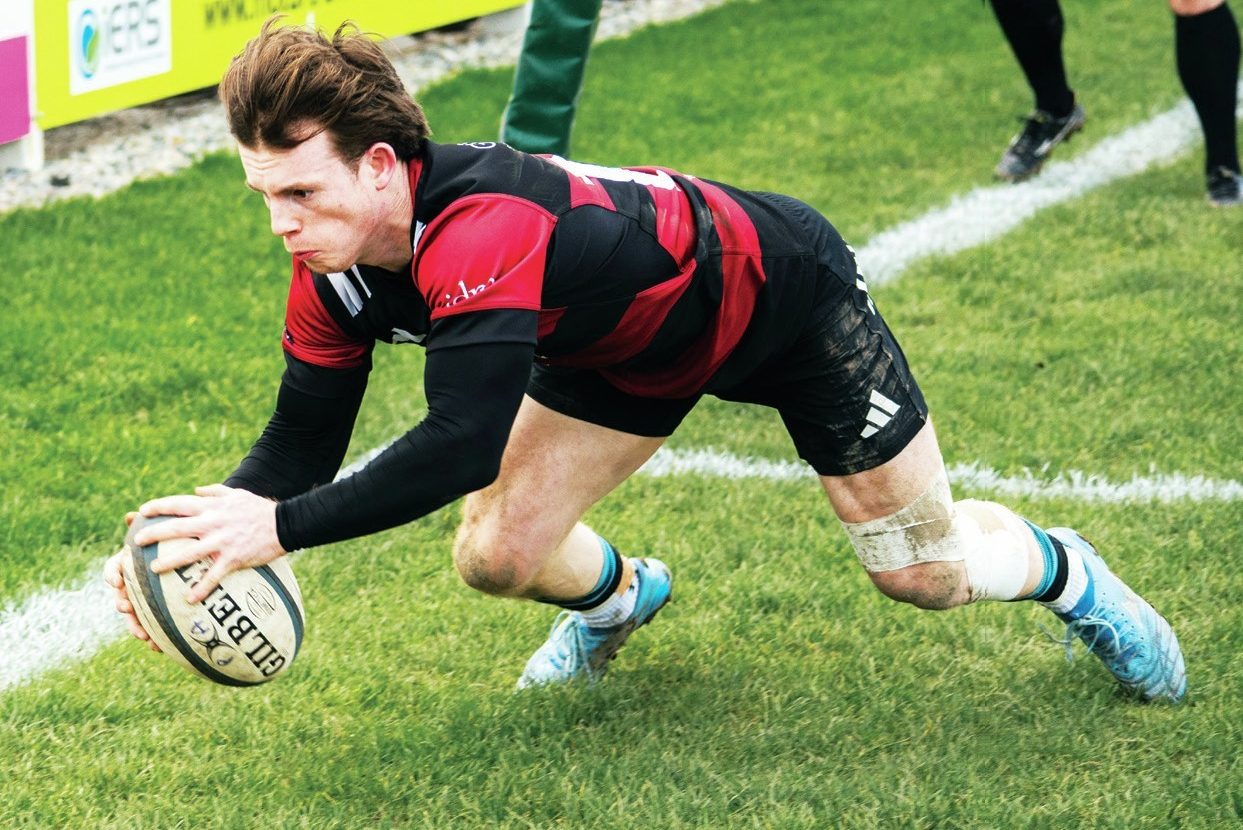 Tom Hughes scoring for Blackheath