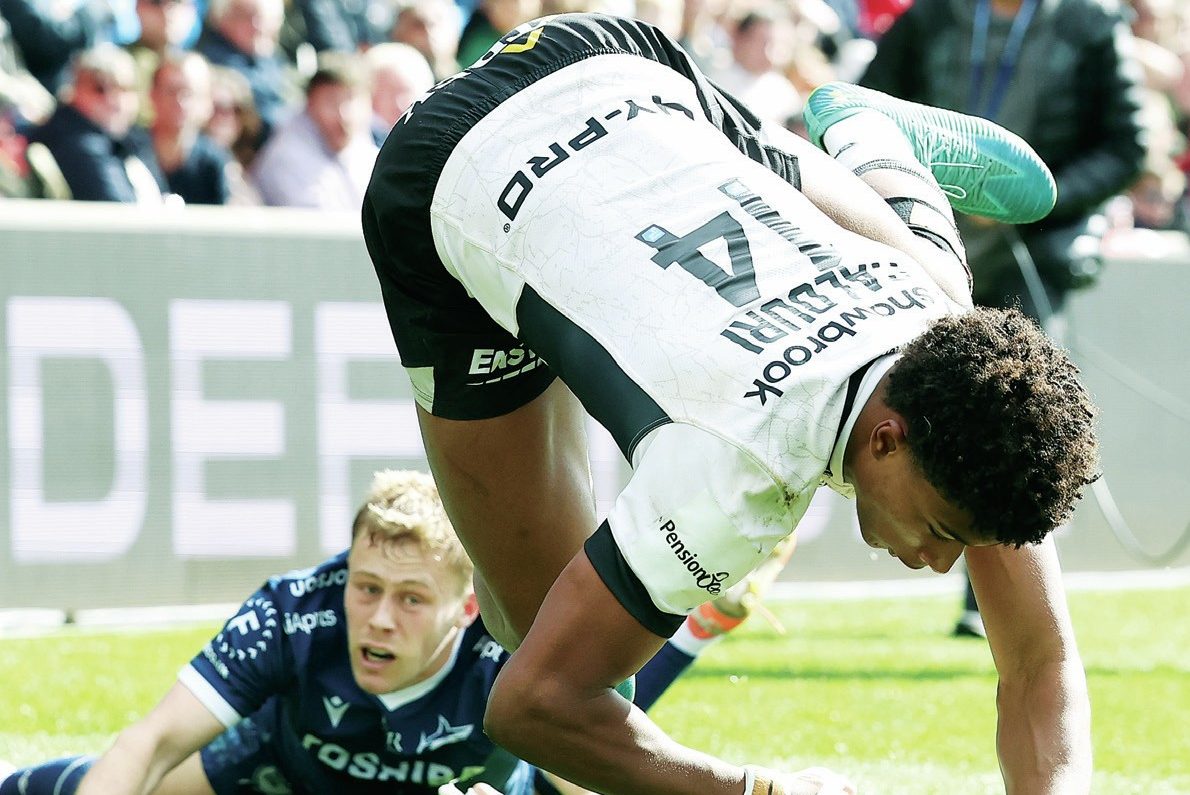Noah Caluori diving in to score his second of five tries for Saracens against Sale Sharks last Sunday