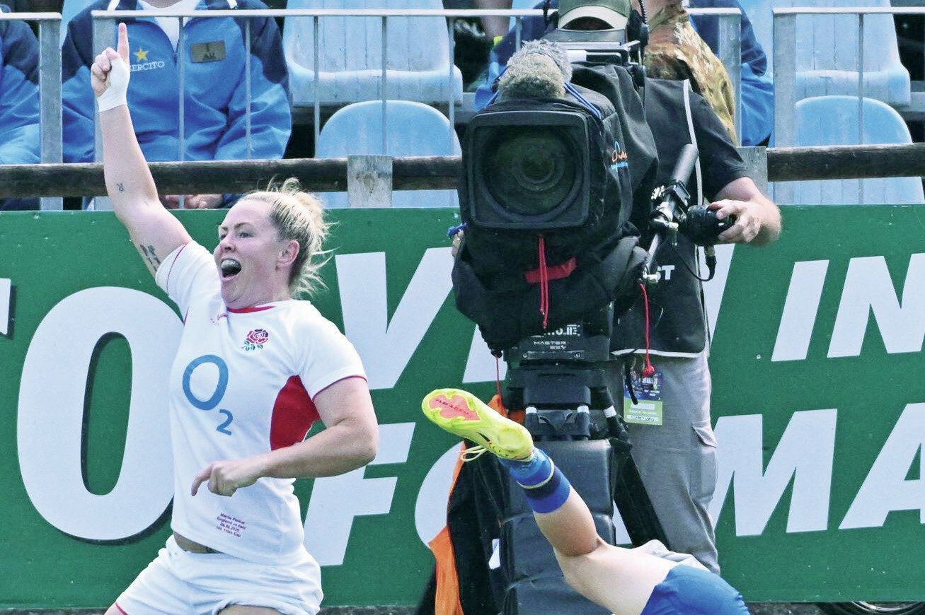 Marlie Packer celebrates scoring for England