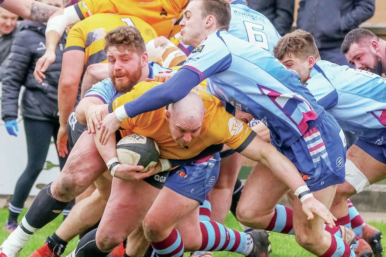 Nick Selway scoring a try for Chinnor