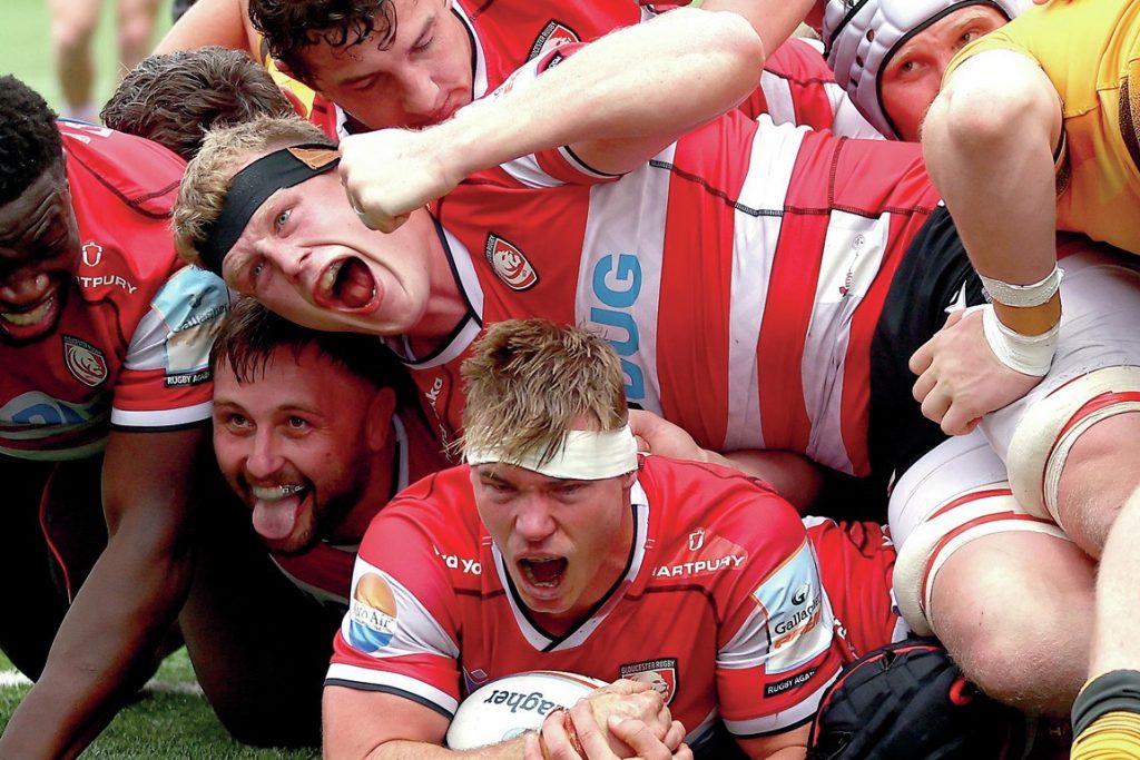 James Venter goes over for Gloucester